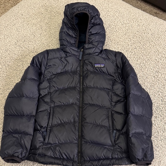 Patagonia Other - Patagonia Kids Navy Puffer Jacket size 7-8 75% Down